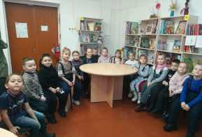 Воспитанники МБДОУ Детский сад № 17 п. Де-Кастри посетили библиотеку 