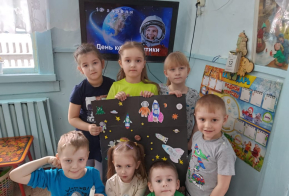 День космонавтики отмечается в образовательных организациях Ульчского района
