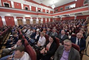 Михаил Дегтярев провел расширенное заседание правительства Хабаровского края
