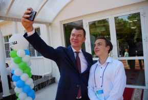 Михаил Дегтярев встретился с участниками заключительного этапа Всероссийской олимпиады школьников